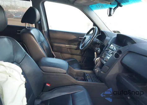 2015 Honda Pilot Touring from USA, damaged, VIN 5FNYF4H92FB004685